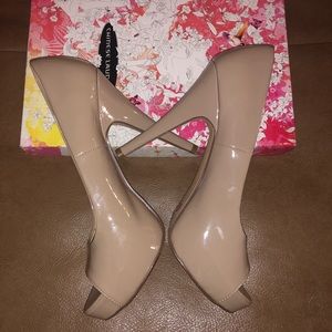 Chinese Laundry Nude Patent Leather Heels. Size 9